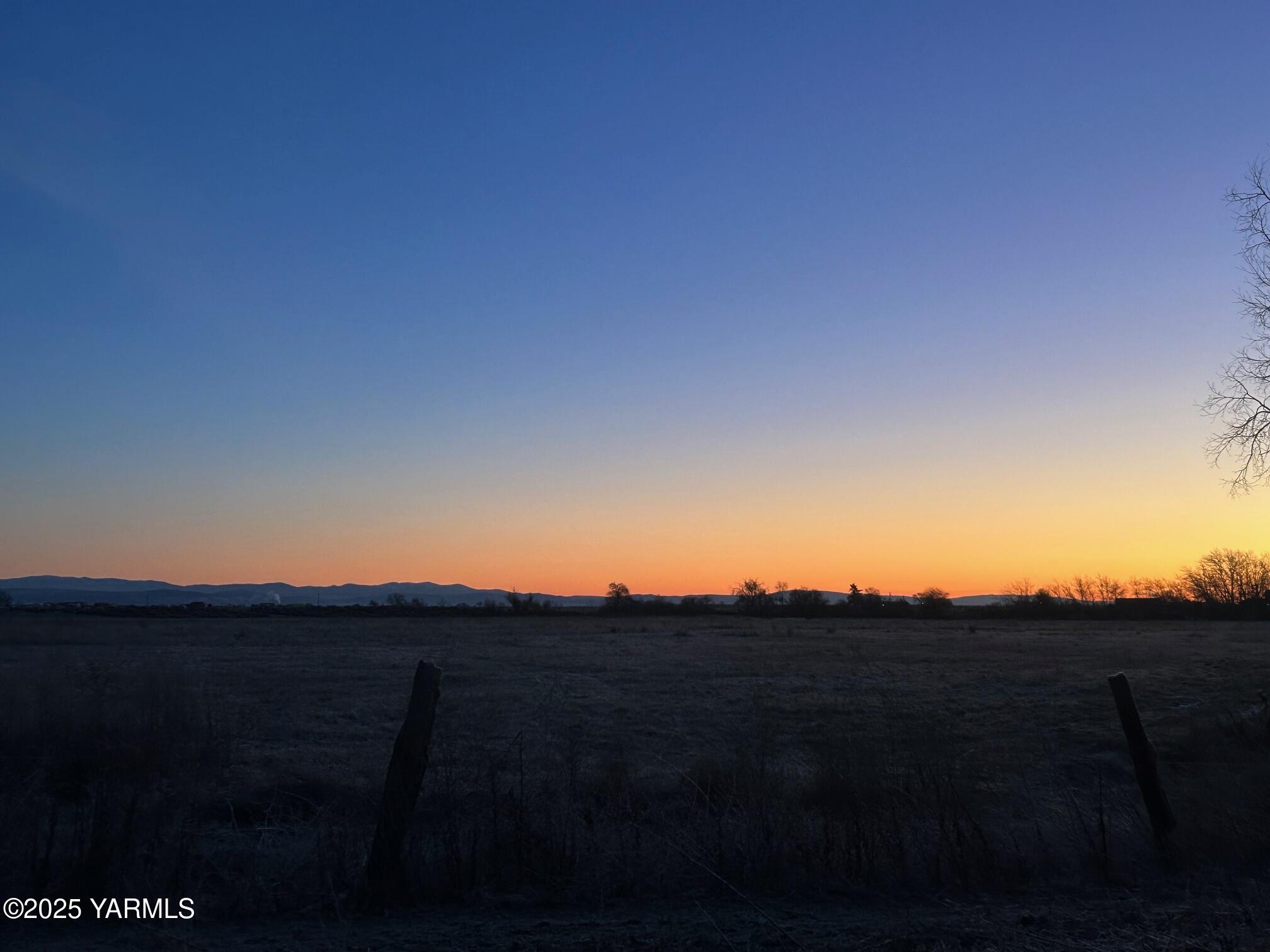 13951 Fort Road White Swan, WA 98952 - Photo 5 of 33 13951 Fort Rd