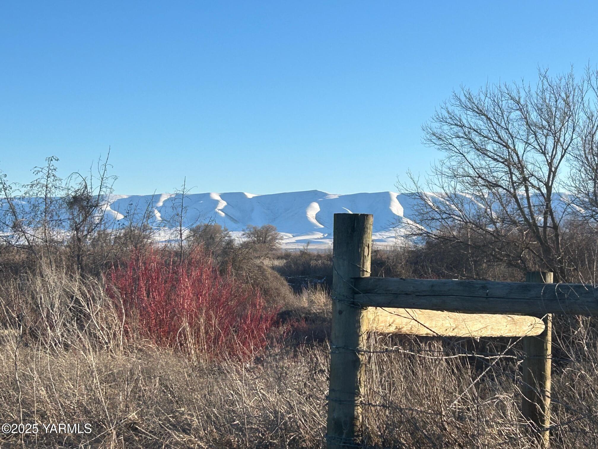 13951 Fort Road White Swan, WA 98952 - Photo 8 of 33 13951 Fort Rd