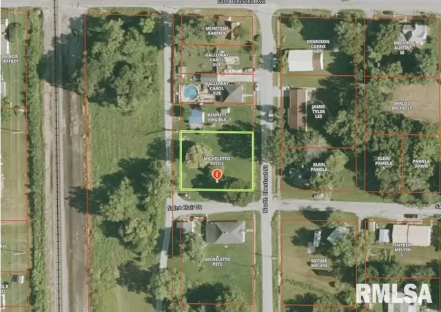 $11,000 | 301 North Chestnut Street, Christopher, IL 62822