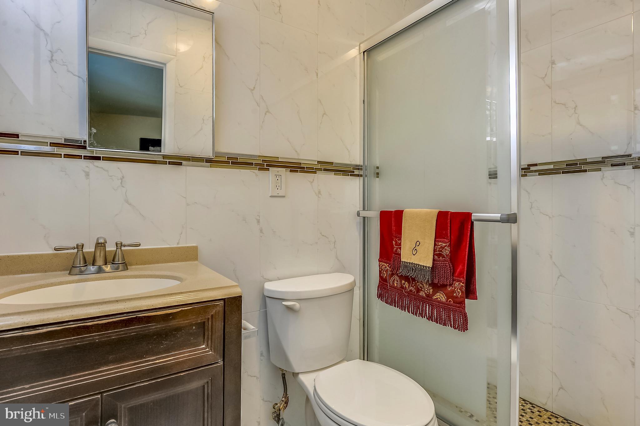 10920 Bond Road Adelphi, MD 20783 - Photo 22 of 34 Master bath