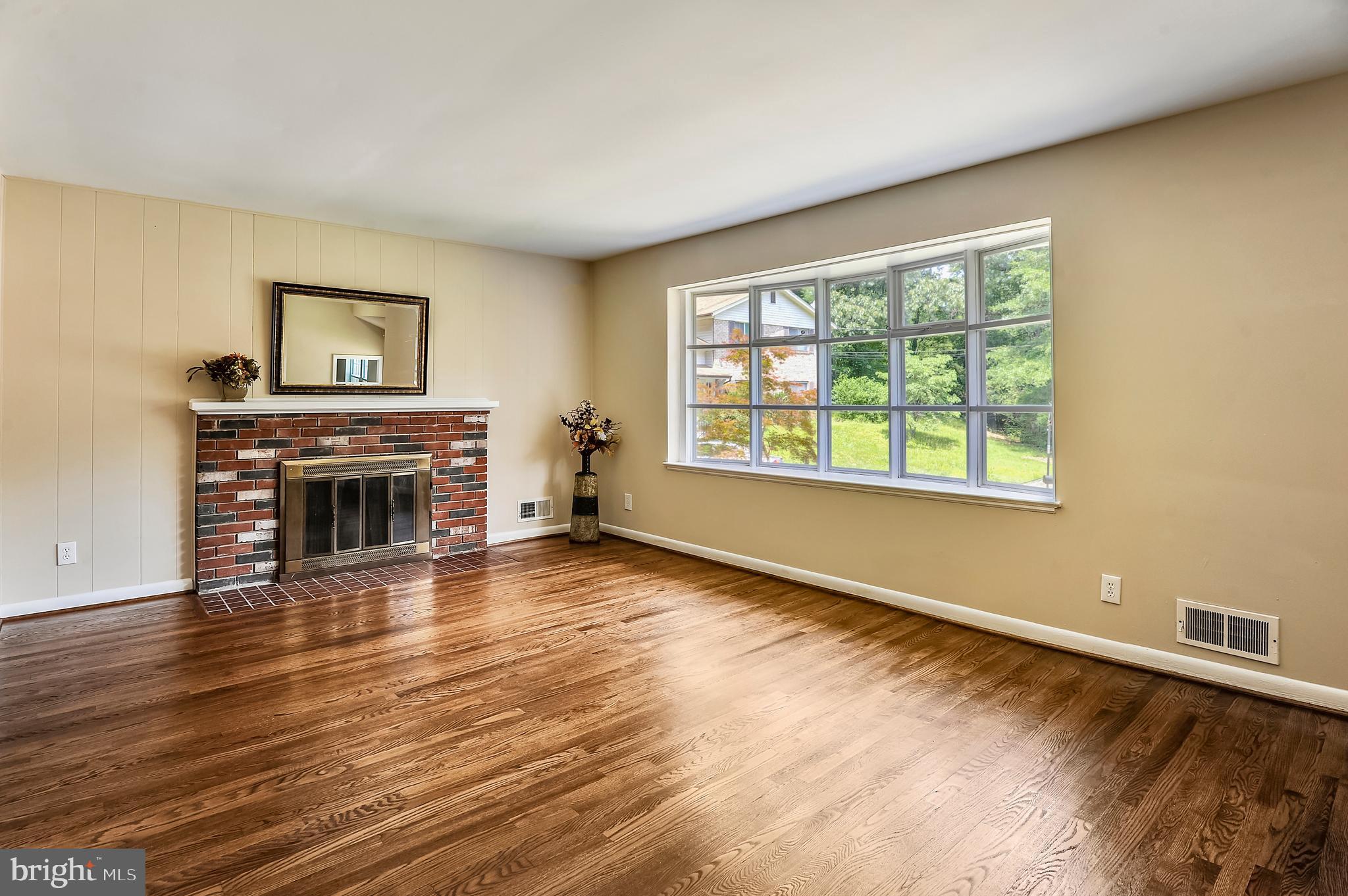 10920 Bond Road Adelphi, MD 20783 - Photo 4 of 34 Living room with fireplace