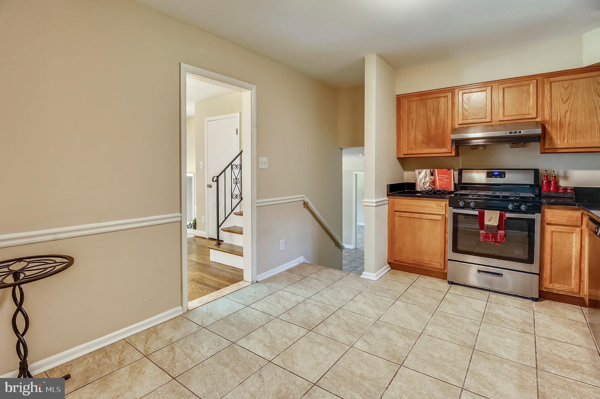 10920 Bond Road Adelphi, MD 20783 - Photo 9 of 34 Kitchen