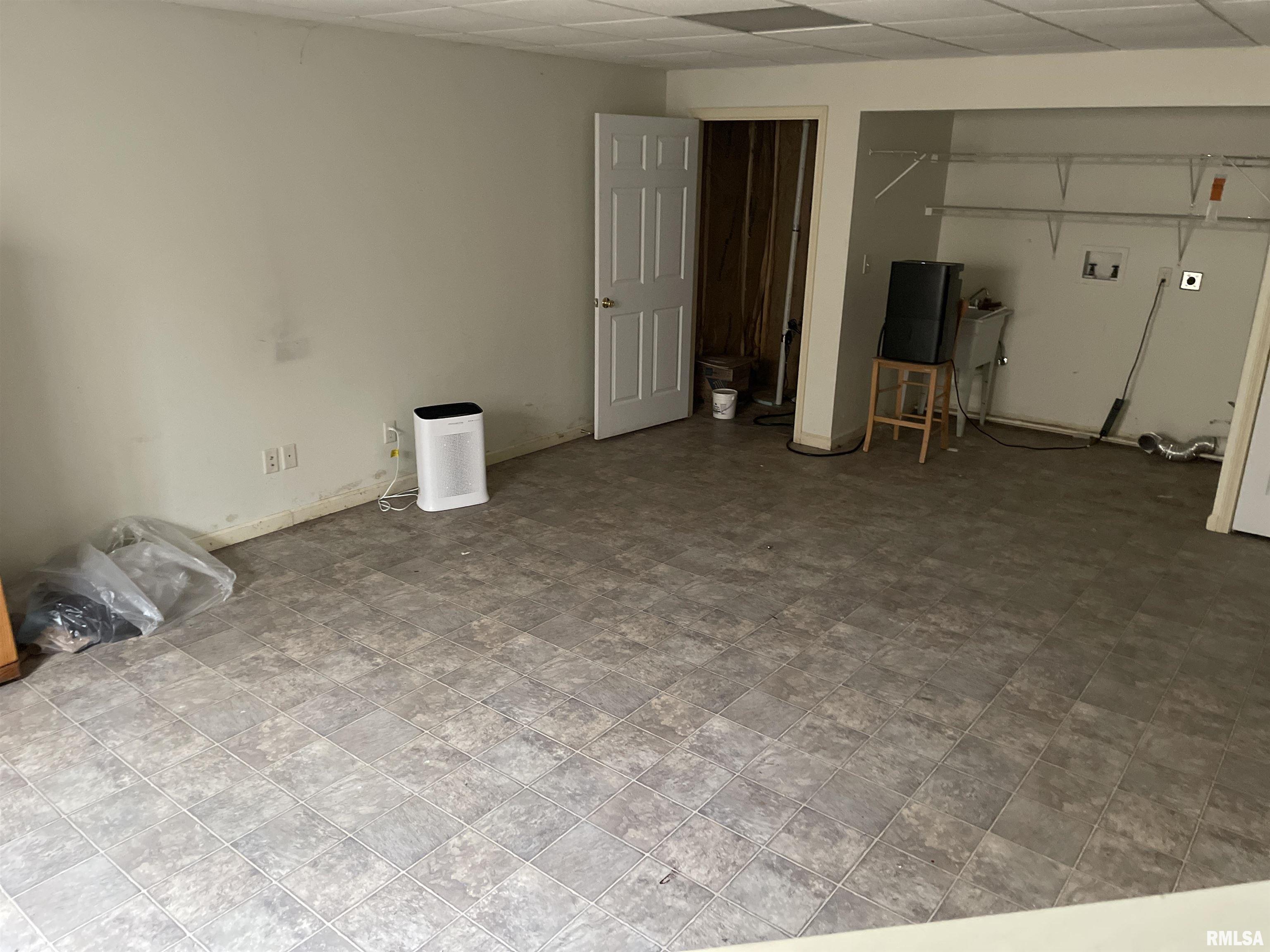 2817 Nielson Crossing Road Marion, IL 62959 - Photo 16 of 26 Gallery Image 16