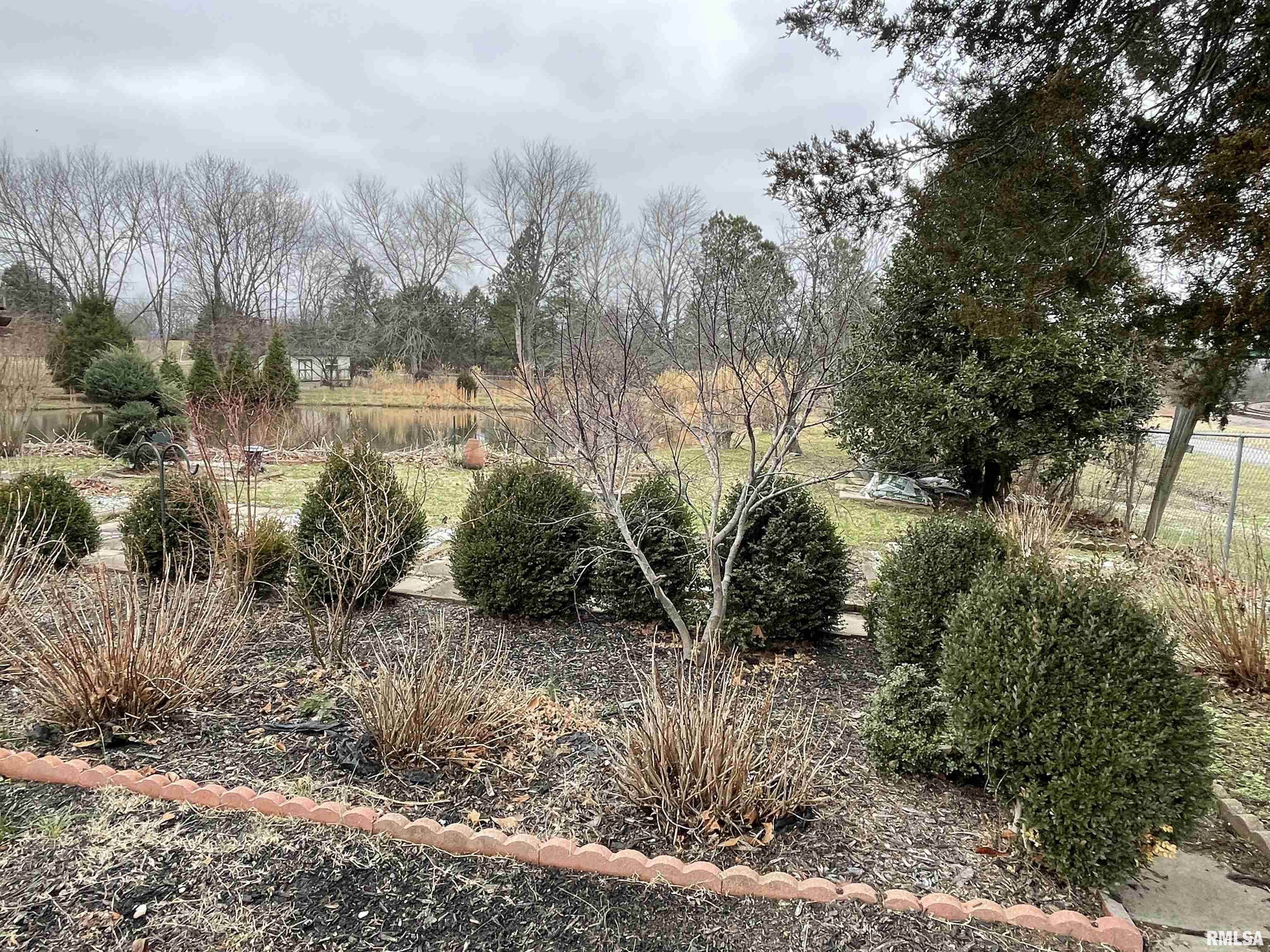 2817 Nielson Crossing Road Marion, IL 62959 - Photo 5 of 26 Gallery Image 5