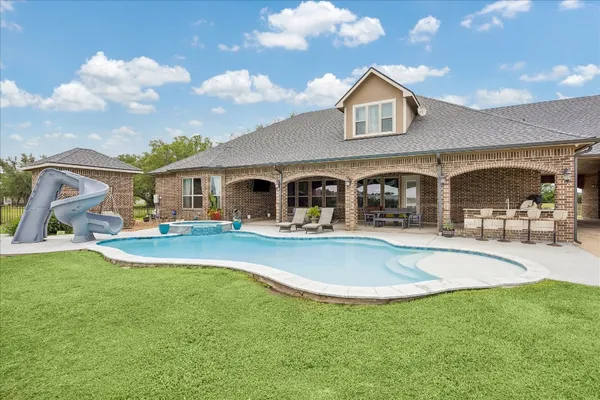 $760,000 | 527 Lily Lane, Rosharon, TX 77583