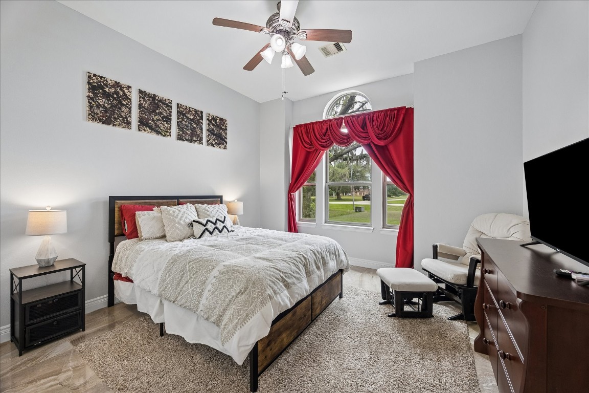 527 Lily Lane Rosharon, TX 77583 - Photo 19 of 35