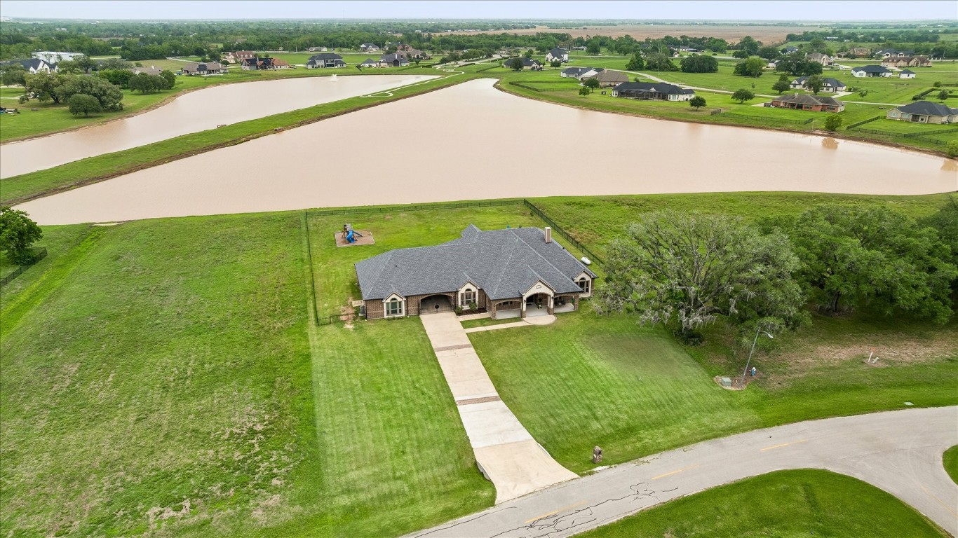527 Lily Lane Rosharon, TX 77583 - Photo 32 of 35
