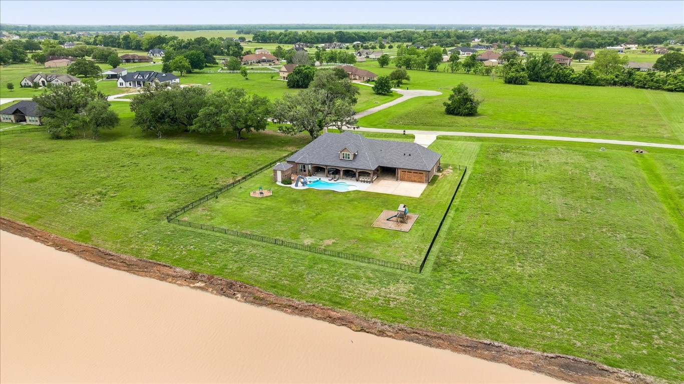 527 Lily Lane Rosharon, TX 77583 - Photo 34 of 35
