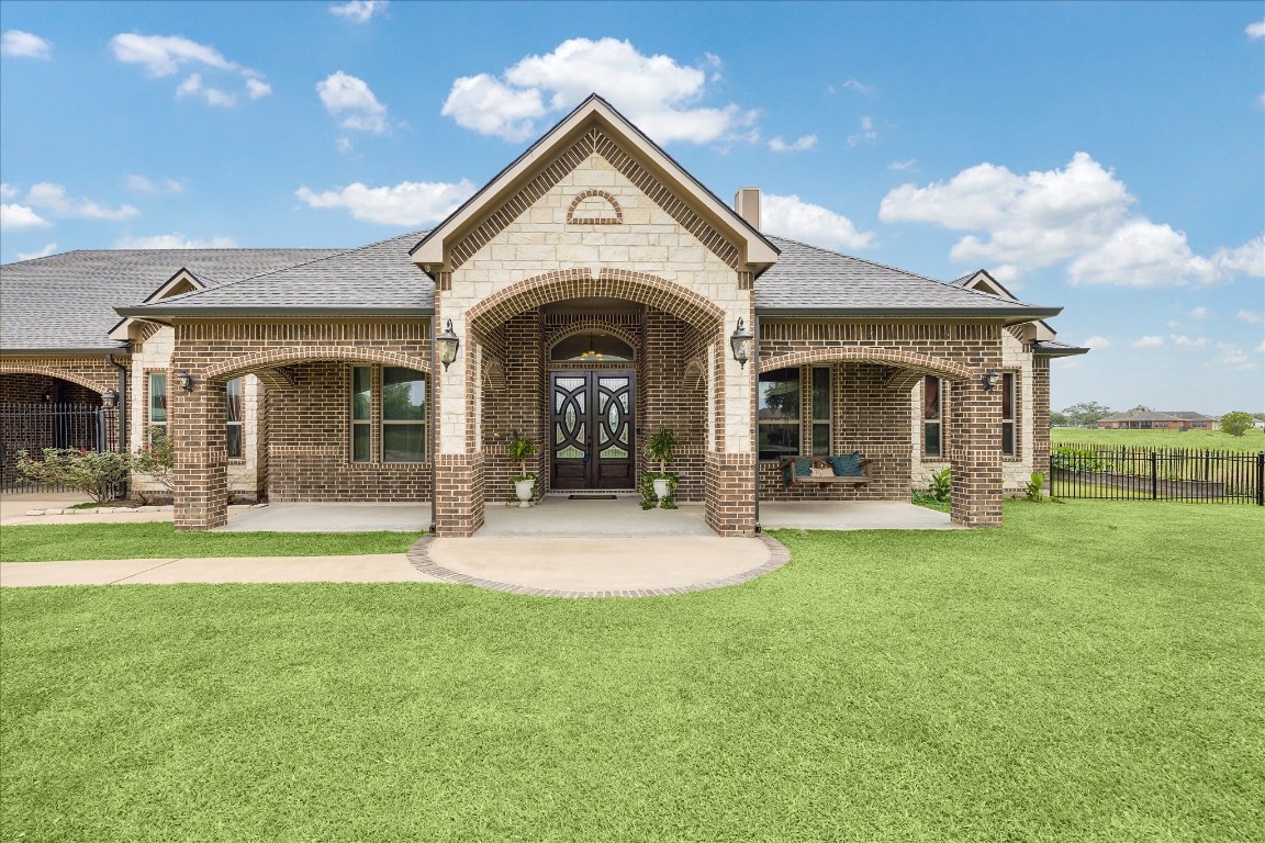 527 Lily Lane Rosharon, TX 77583 - Photo 4 of 35