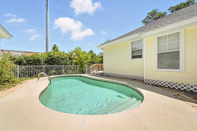 a view of an ocean view