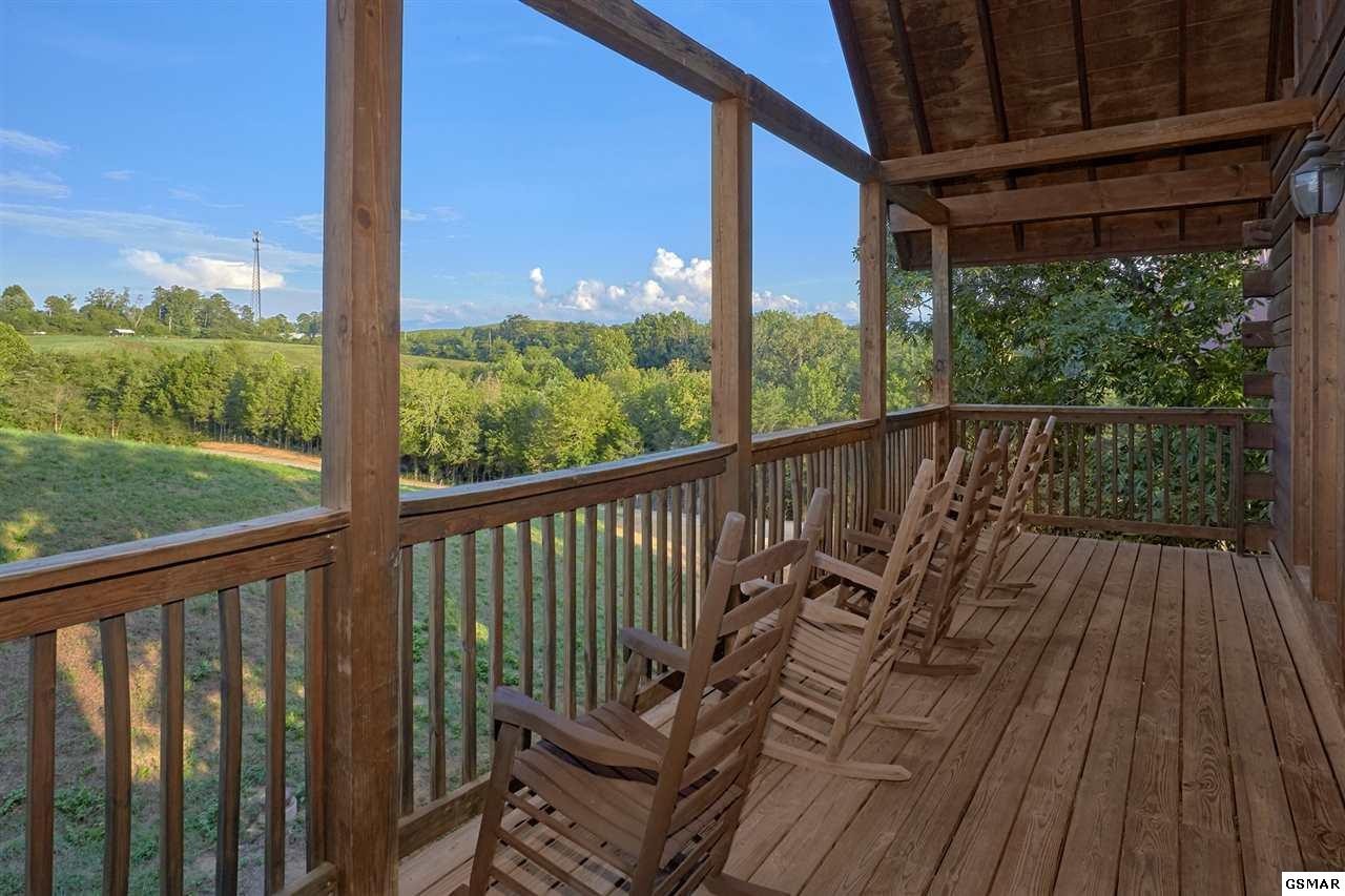 1524 Rainbow Ridge Way Sevierville, TN 37862 - Photo 6 of 22 Gallery Image 6