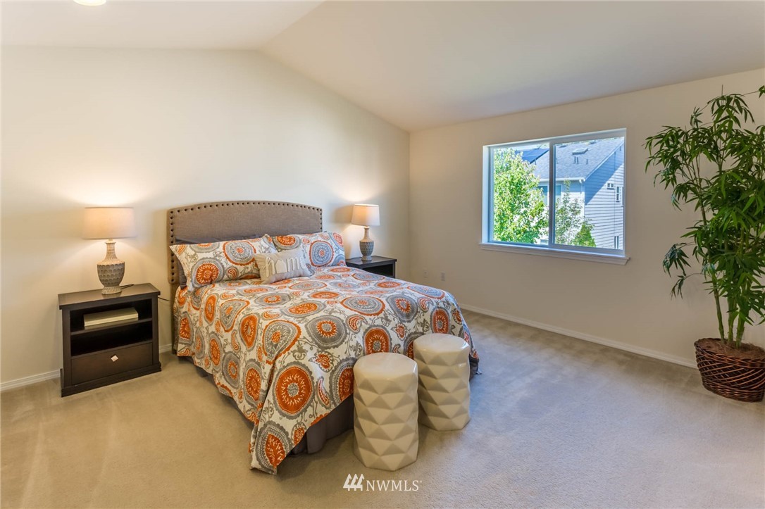 5108 Northeast 8th Place Renton, WA 98059 - Photo 12 of 25