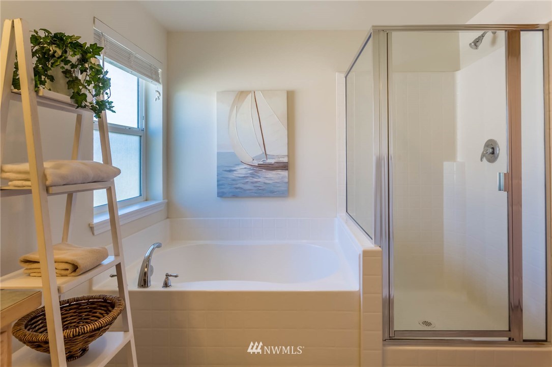 5108 Northeast 8th Place Renton, WA 98059 - Photo 15 of 25