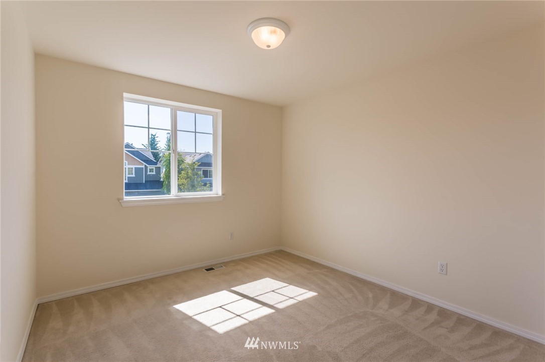 5108 Northeast 8th Place Renton, WA 98059 - Photo 19 of 25
