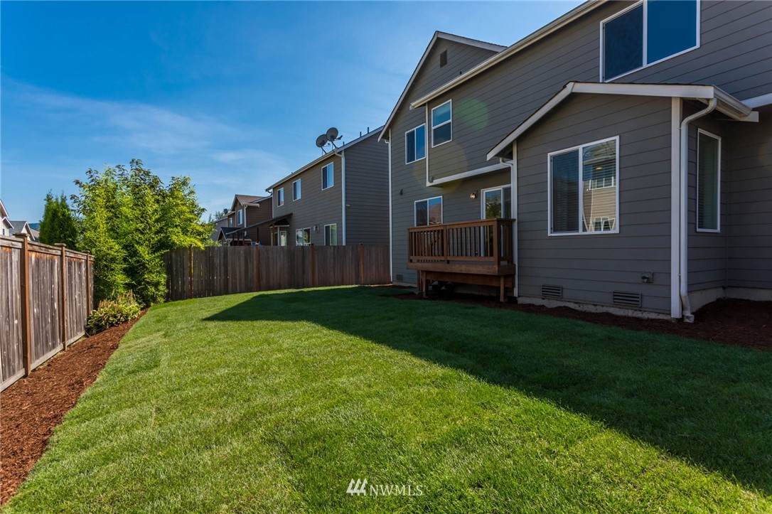 5108 Northeast 8th Place Renton, WA 98059 - Photo 23 of 25