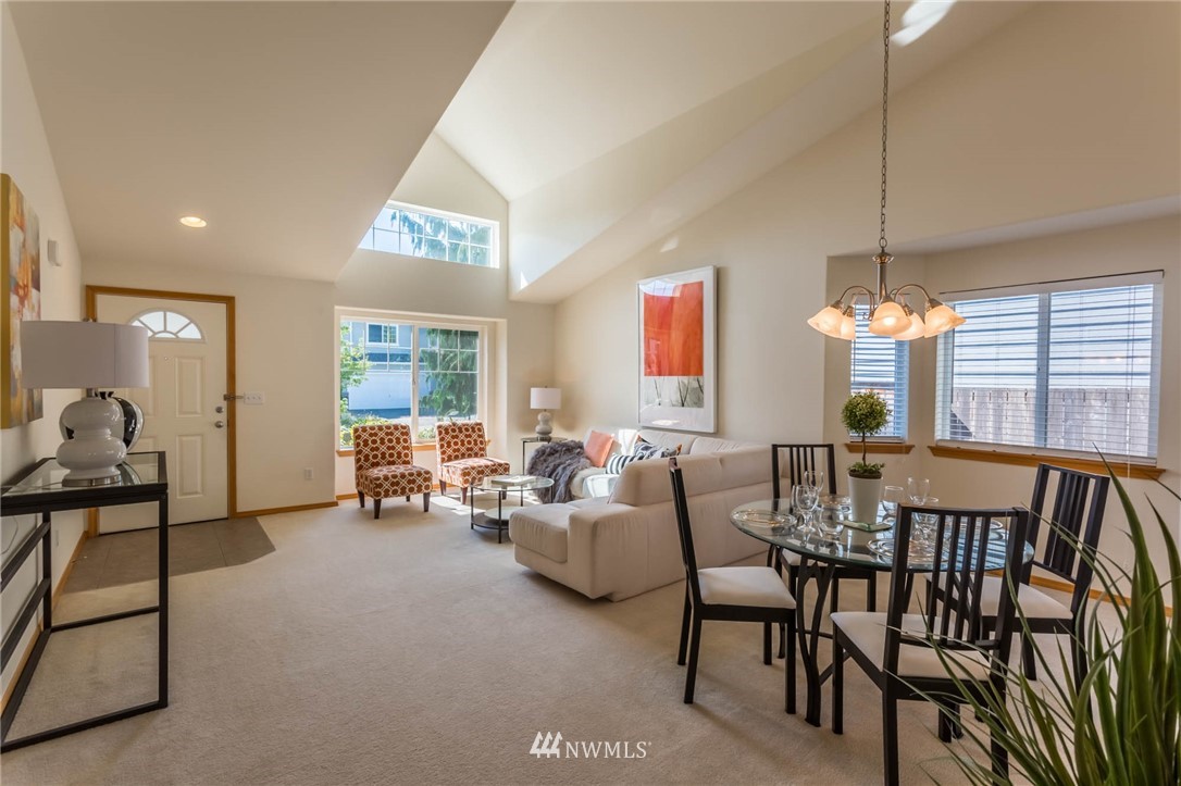 5108 Northeast 8th Place Renton, WA 98059 - Photo 4 of 25