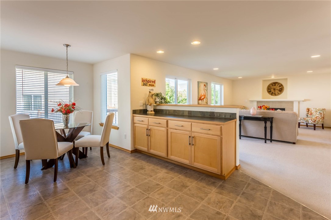5108 Northeast 8th Place Renton, WA 98059 - Photo 7 of 25