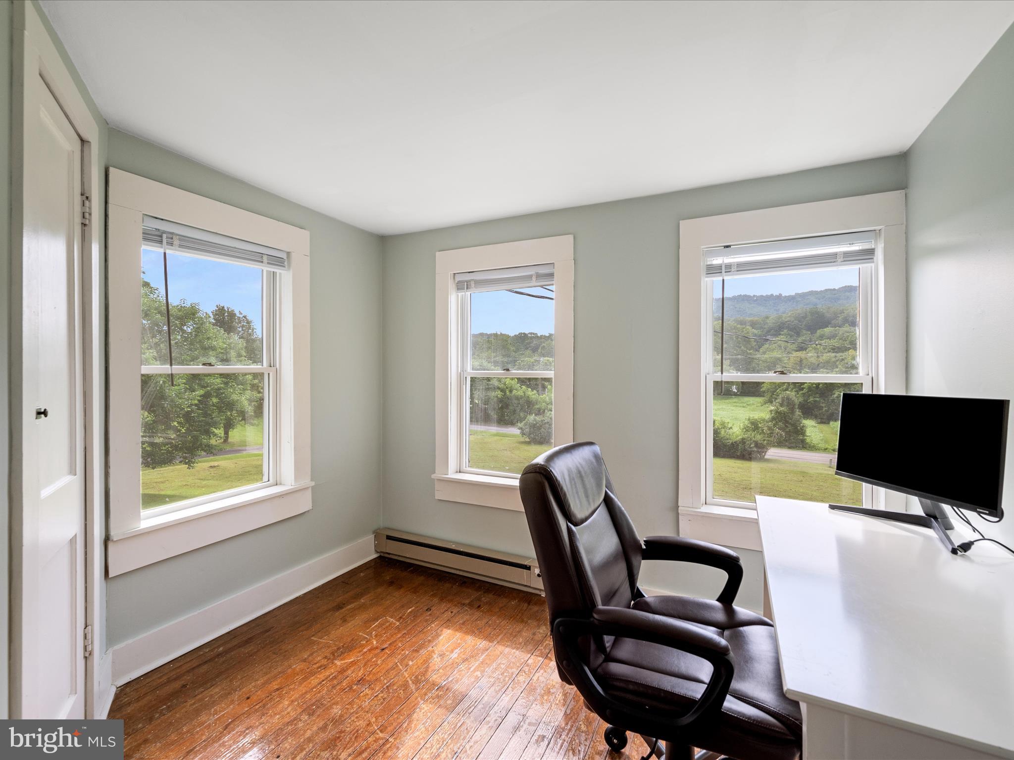 1235 South River Road Front Royal, VA 22630 - Photo 29 of 73 Bedroom