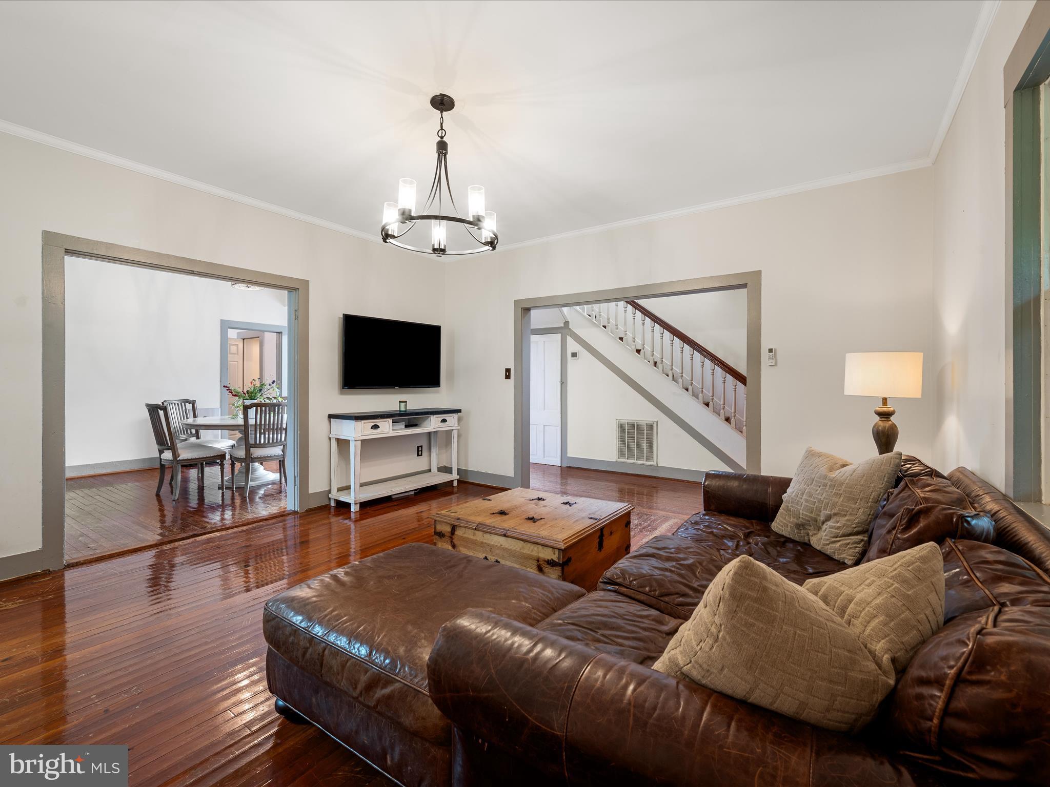 1235 South River Road Front Royal, VA 22630 - Photo 8 of 73 Living Room
