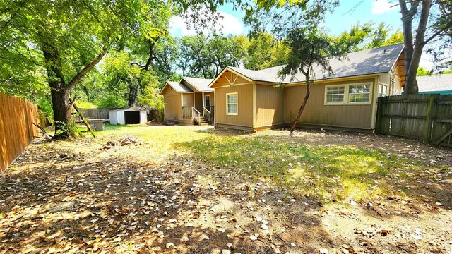 a house view with a outdoor space