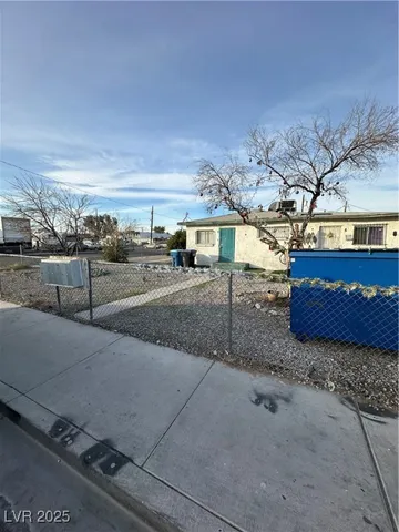 $795 | 622 West McWilliams Avenue, Unit 6, Las Vegas, NV 89106