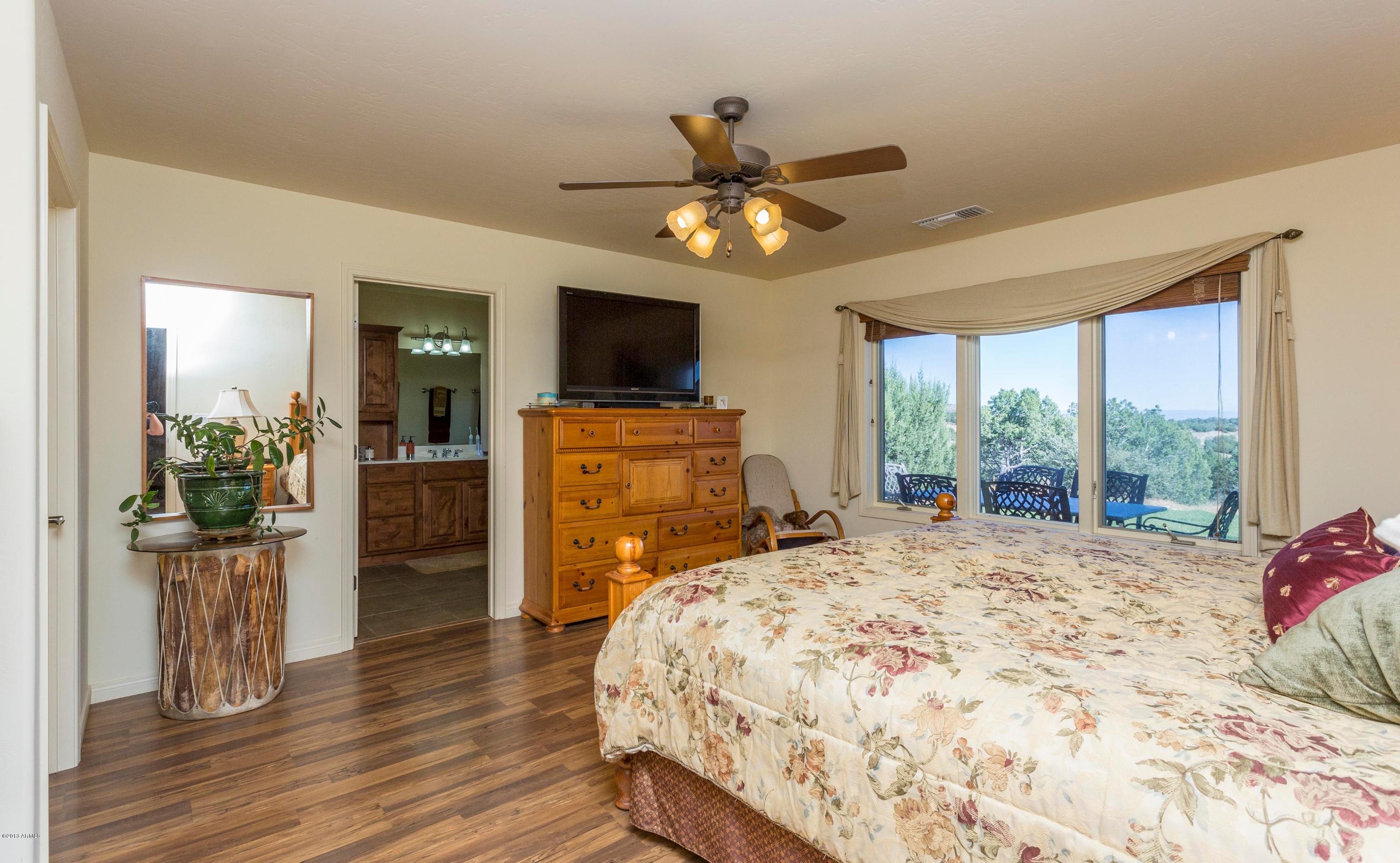 4900 Dillon Wash Road Prescott, AZ 86305 - Photo 11 of 21 011_Master Bedroom