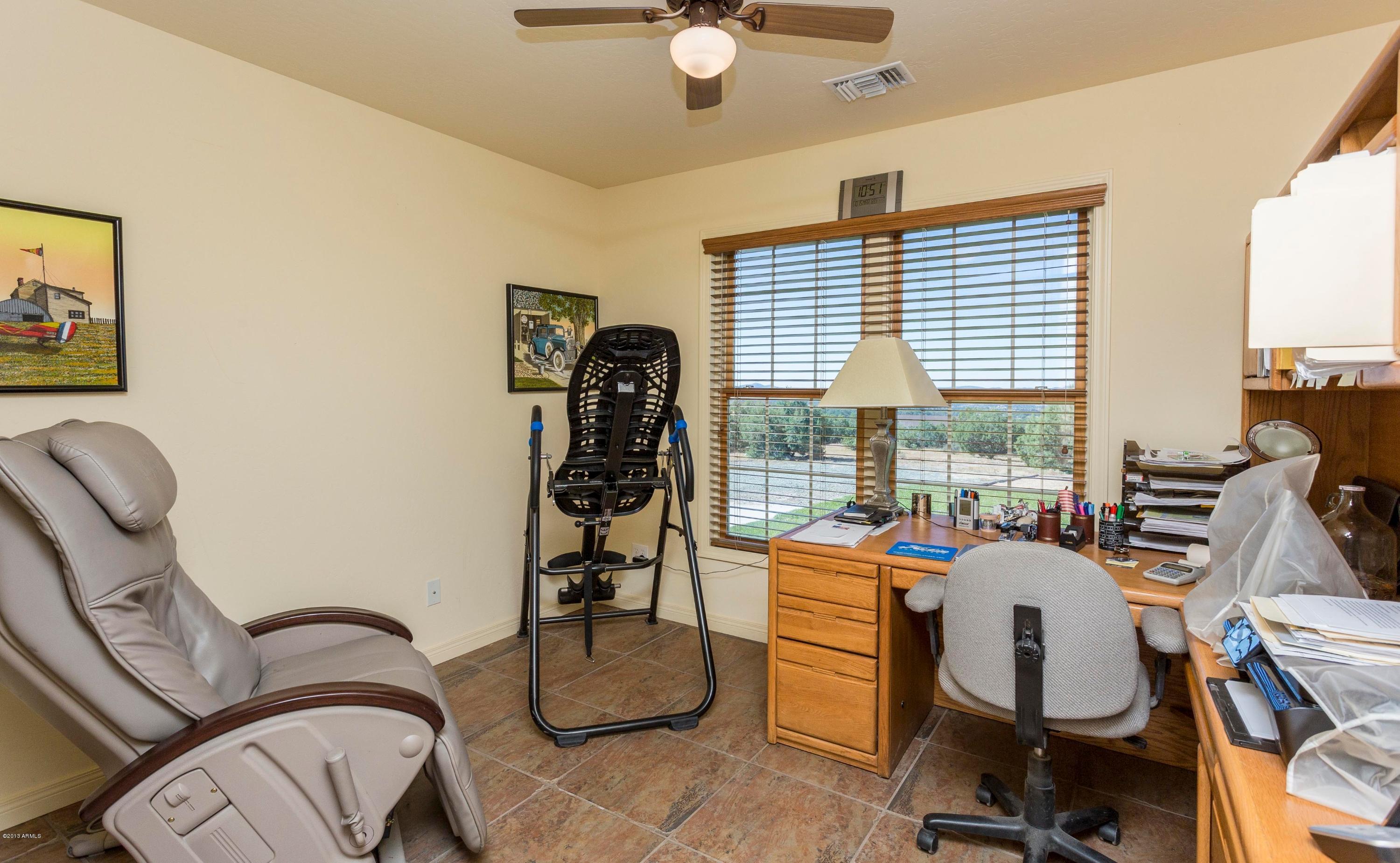 4900 Dillon Wash Road Prescott, AZ 86305 - Photo 17 of 21 017_Office