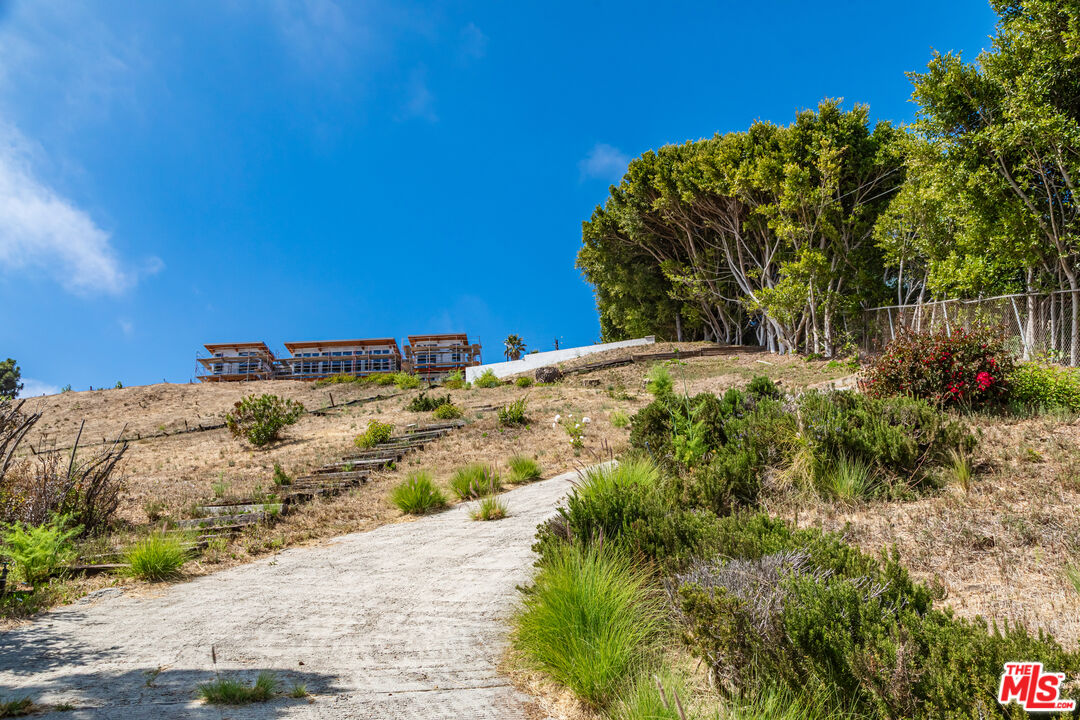 31113 Bailard Road, Unit A Malibu, CA 90265 - Photo 2 of 29