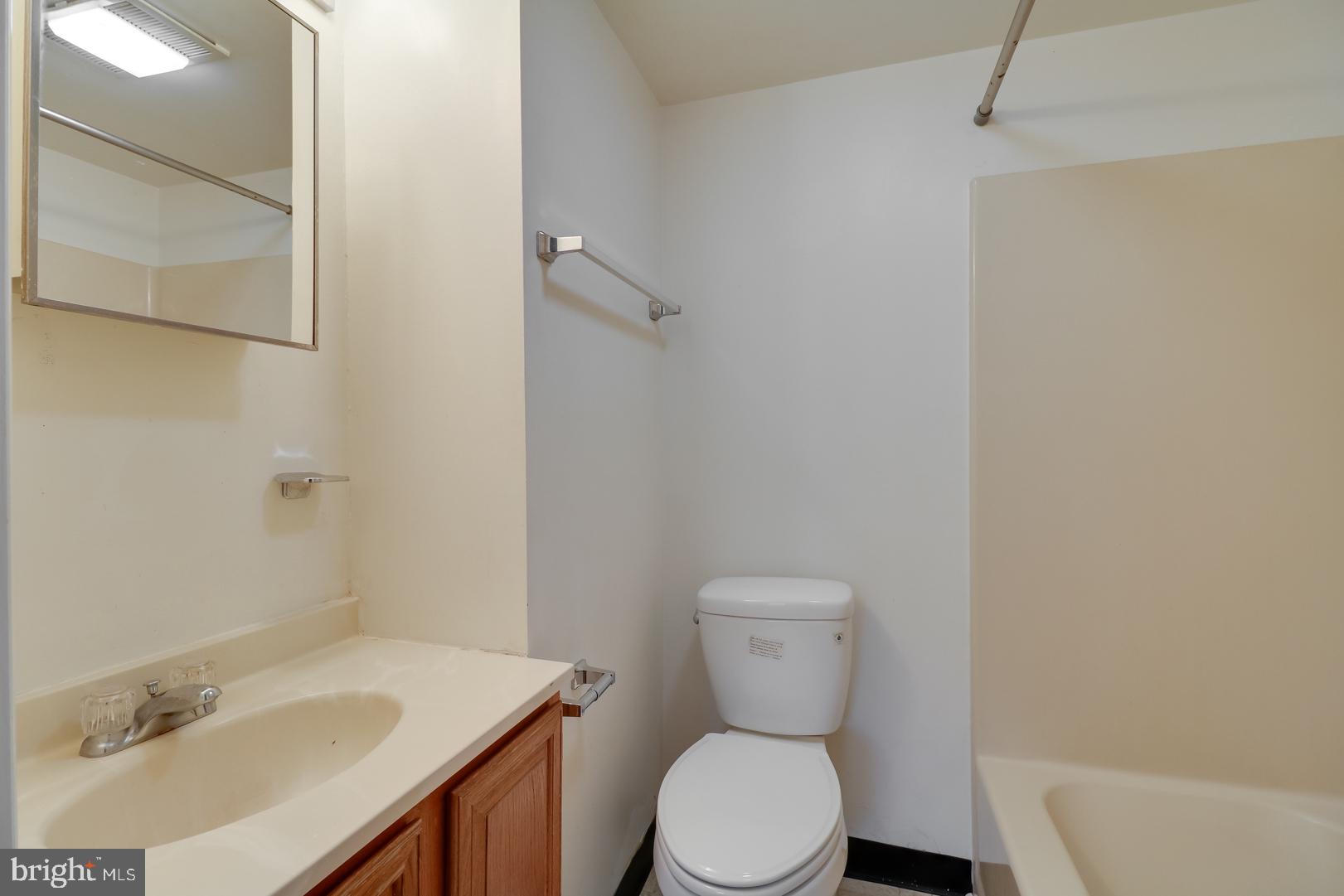 102 North Caroline Place, Unit 103 Dover, DE 19904 - Photo 14 of 19