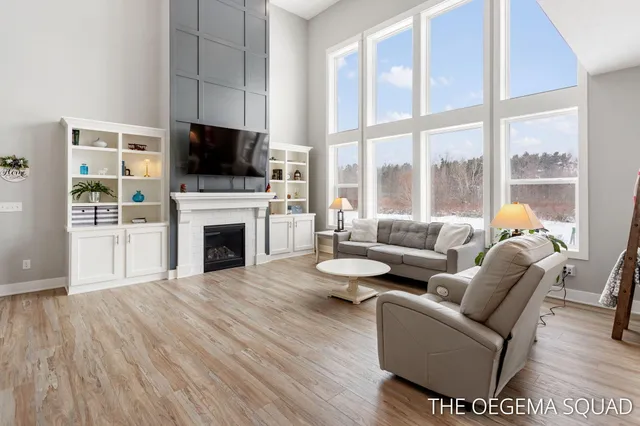 $775,000 | 13711 Harrington Landing, Holland, MI 49424