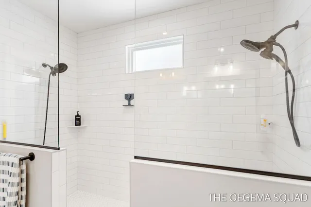 $775,000 | 13711 Harrington Landing, Holland, MI 49424