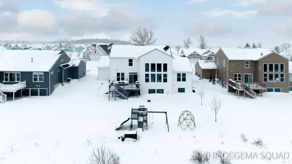 $775,000 | 13711 Harrington Landing, Holland, MI 49424