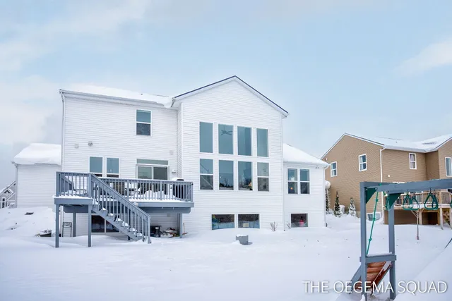 $775,000 | 13711 Harrington Landing, Holland, MI 49424