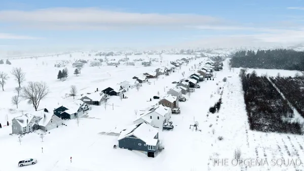 $775,000 | 13711 Harrington Landing, Holland, MI 49424