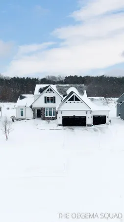 $775,000 | 13711 Harrington Landing, Holland, MI 49424