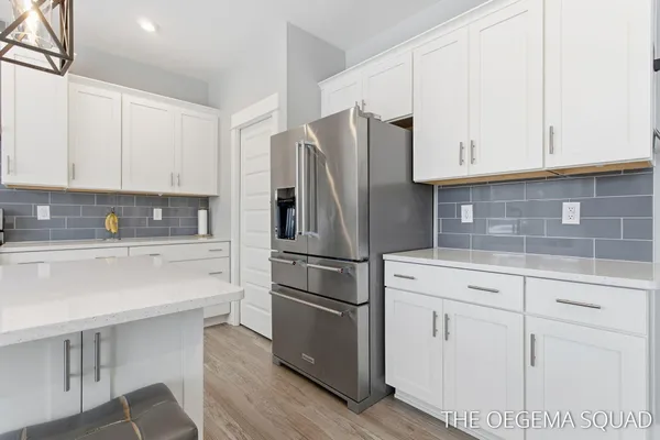 $775,000 | 13711 Harrington Landing, Holland, MI 49424