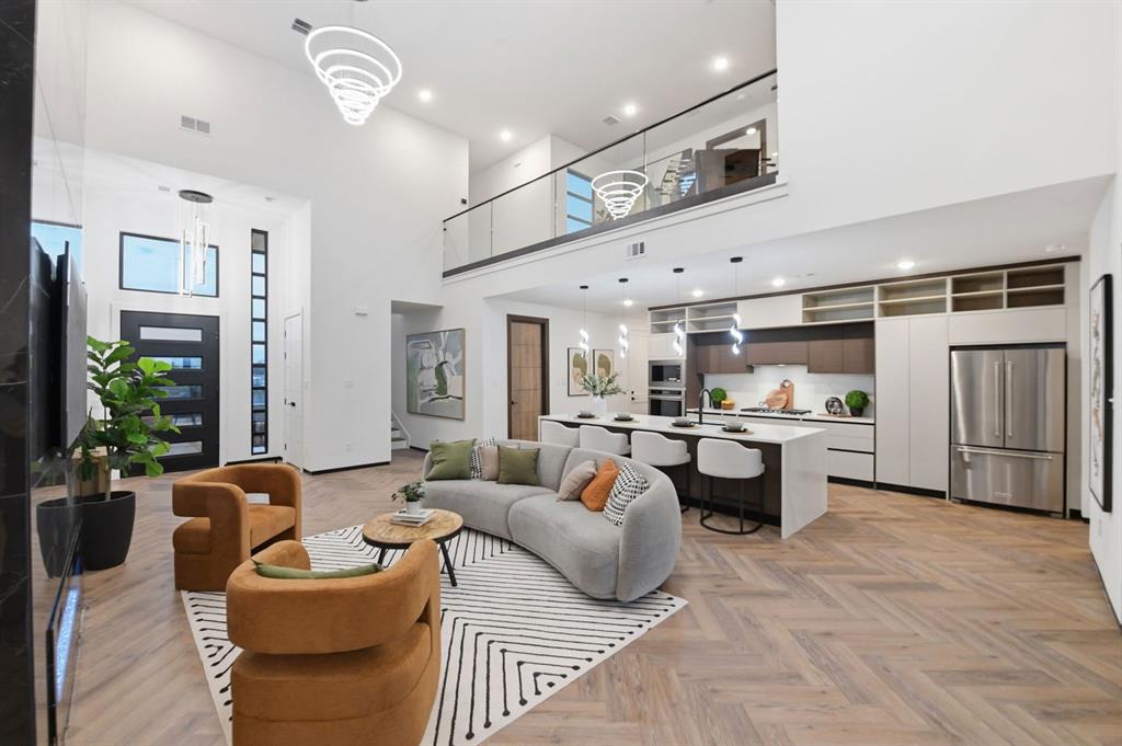 HERRINGBONE FLOORING