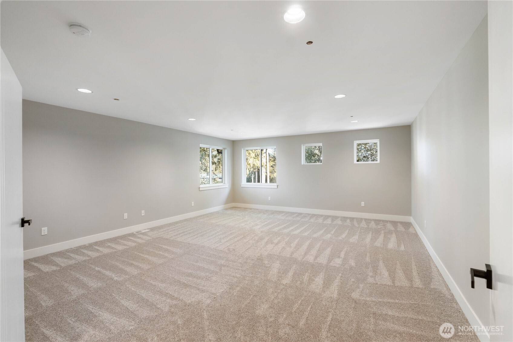 6598 Vandermark Road East Bonney Lake, WA 98391 - Photo 19 of 39