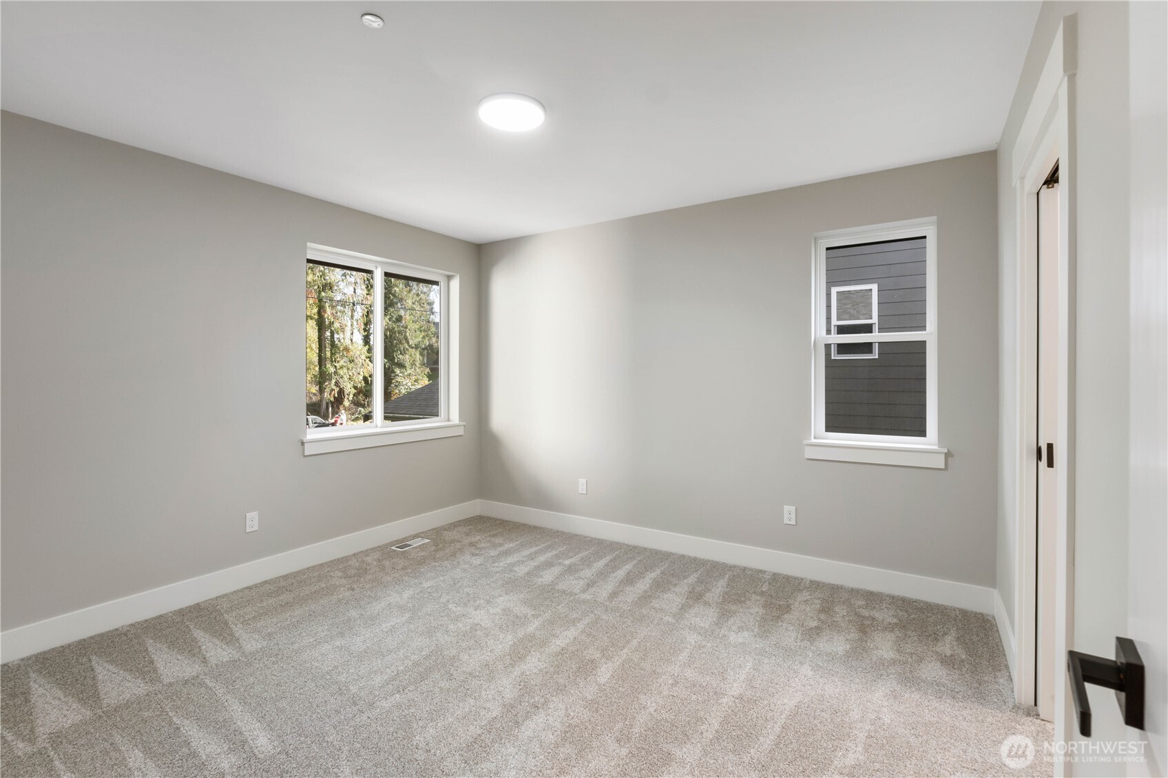 6598 Vandermark Road East Bonney Lake, WA 98391 - Photo 21 of 39