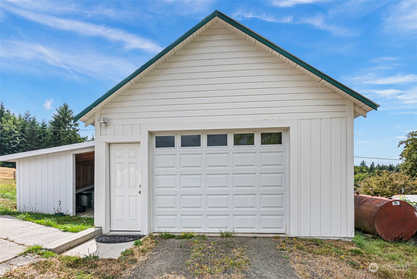 21722 Pugh Road Northeast Poulsbo, WA 98370 - Photo 18 of 25 Gallery Image 18