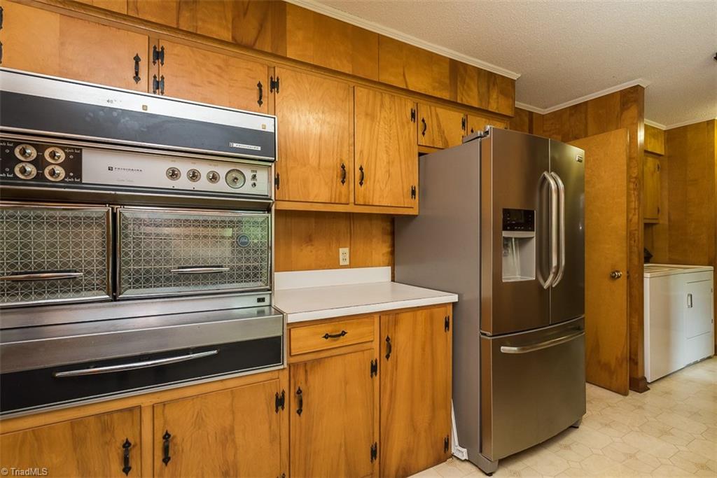 704 Sellars Mill Road Burlington, NC 27217 - Photo 11 of 23 Gallery Image 11