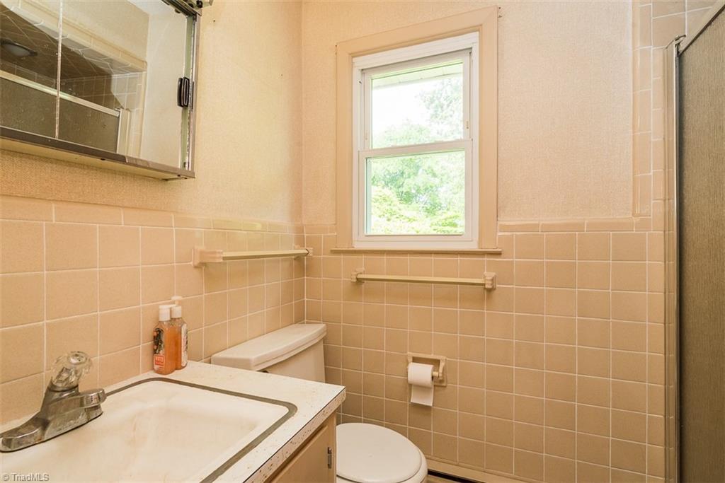 704 Sellars Mill Road Burlington, NC 27217 - Photo 17 of 23 Gallery Image 17