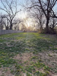 $225,000 | 5210 Newton Street, Overland Park, KS 66202