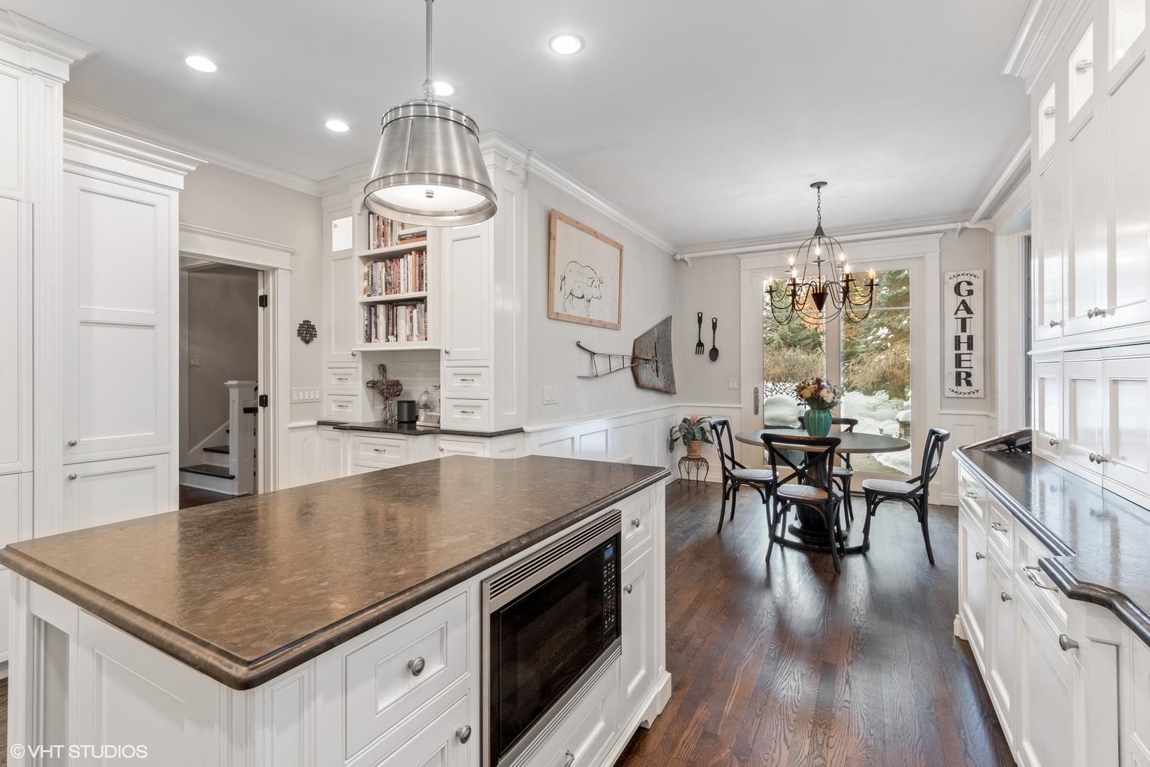 593 Rosemary Road Lake Forest, IL 60045 - Photo 11 of 48