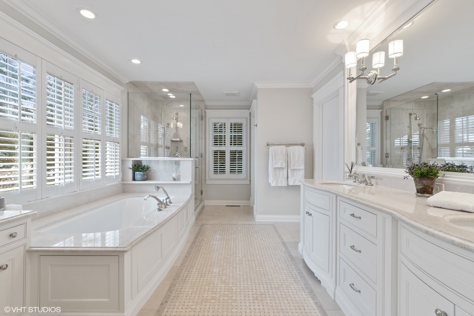 593 Rosemary Road Lake Forest, IL 60045 - Photo 19 of 48