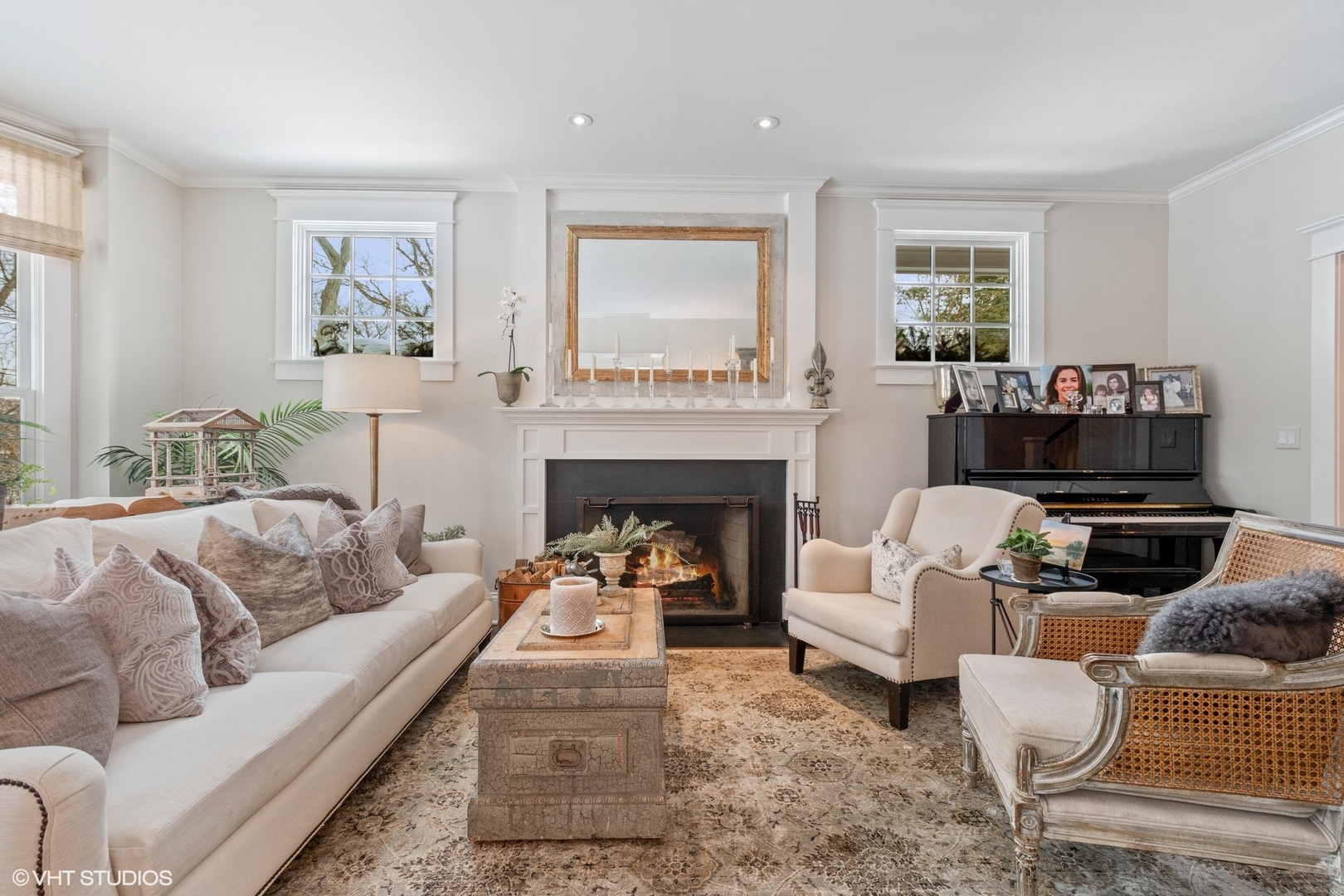 593 Rosemary Road Lake Forest, IL 60045 - Photo 3 of 48