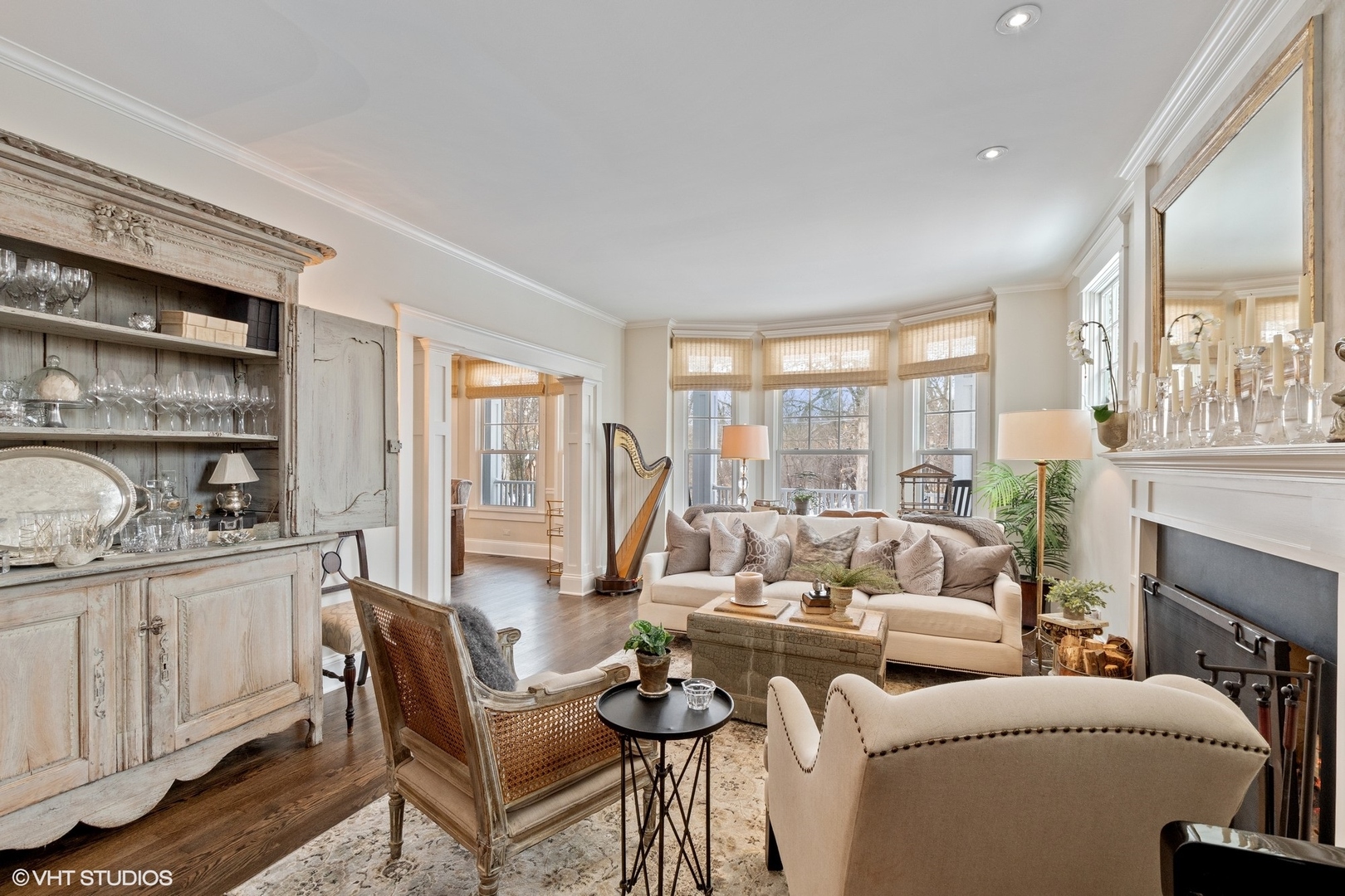 593 Rosemary Road Lake Forest, IL 60045 - Photo 4 of 48