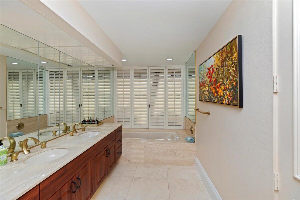 2 Deerfield Court Rancho Mirage, CA 92270 - Photo 50 of 104 047-Bathroom