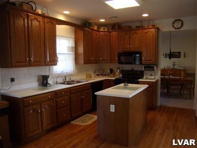 280 Smith Road Bath, PA 18014 - Photo 8 of 18 Kitchen