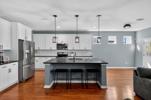 $475,000 | 430 Cherrybark Oak Street, Summerville, SC 29486